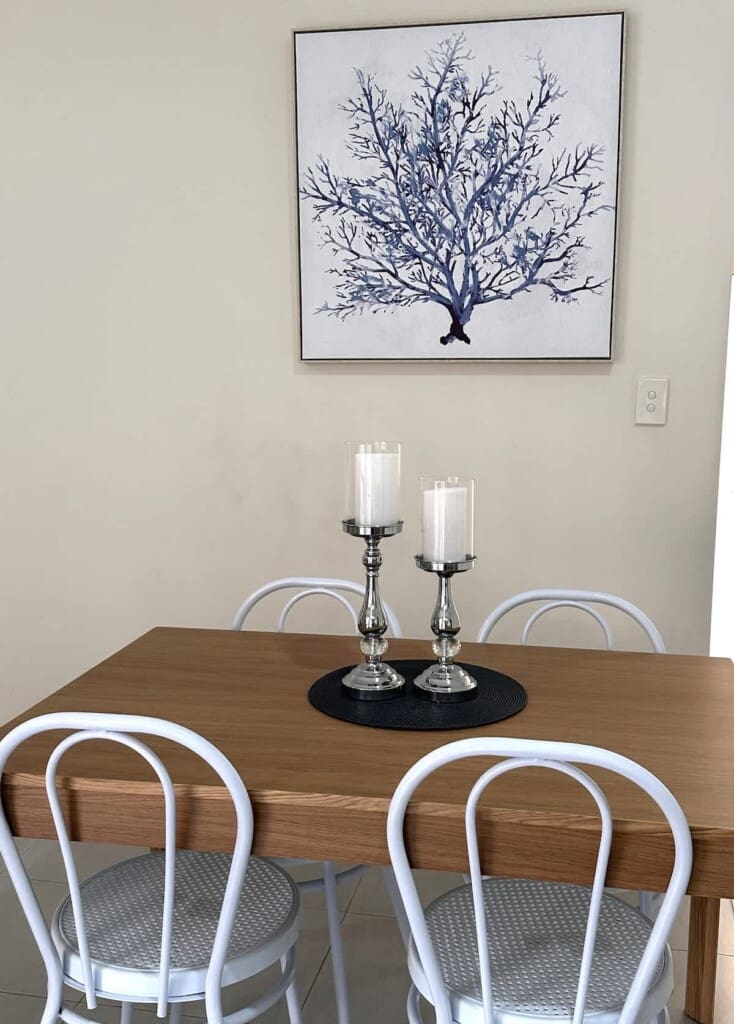 6694240d c8f3 4c HRJIA