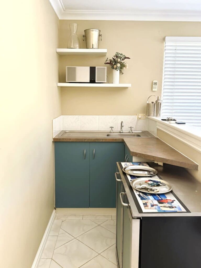 6860ec21 2541 49 IgZ W