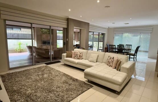 6a722da1 3073 4c c2JUj