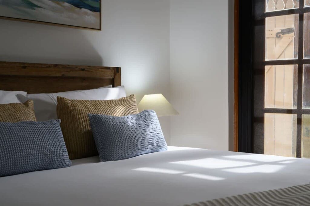 6aa1d499 f596 43 YWuyR