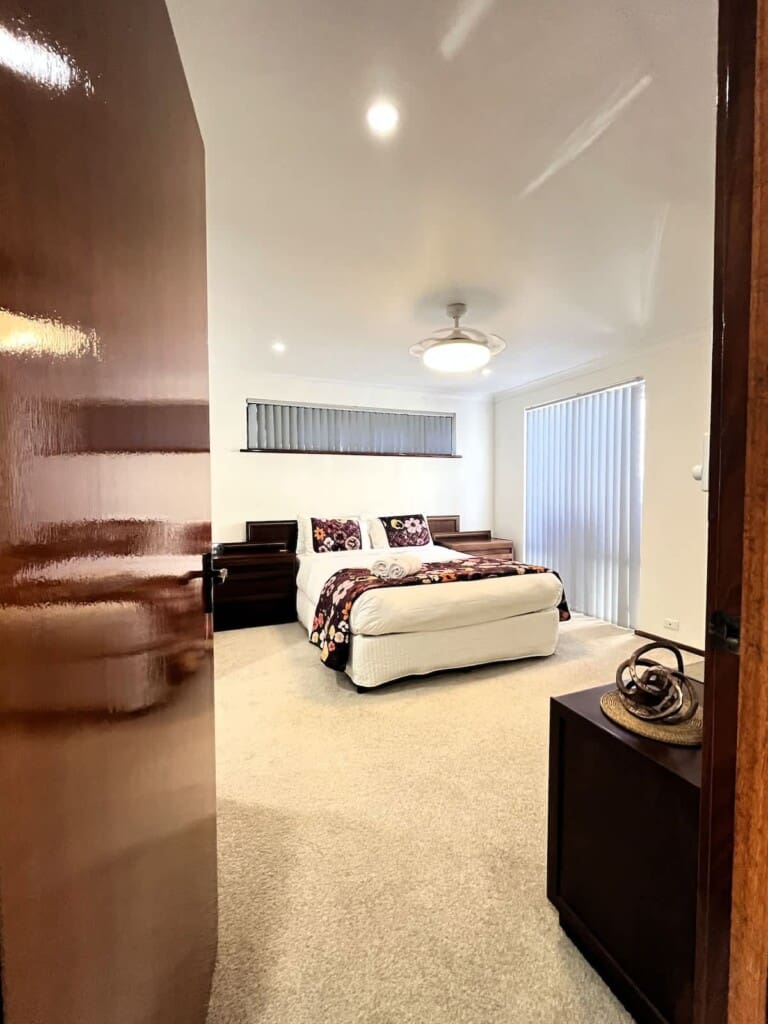 6dbbfd6a b061 48 LqqqN