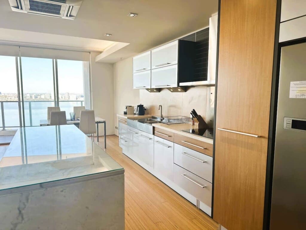 6ddbef51 d060 47 kq8Xl