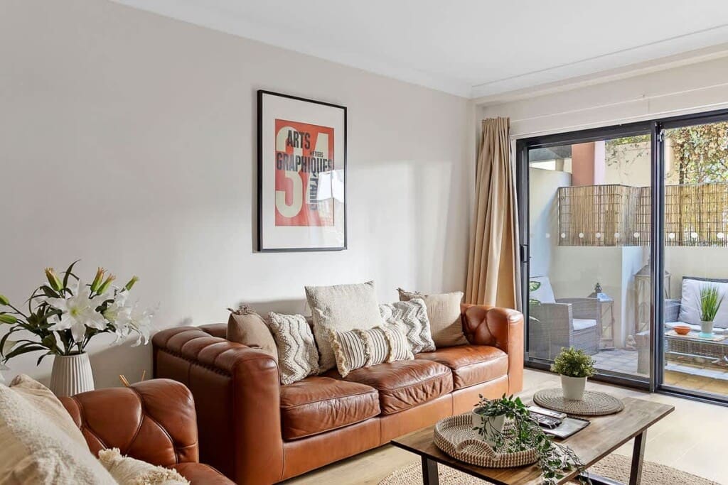 720e2a40 3daa 43 Hs3xp