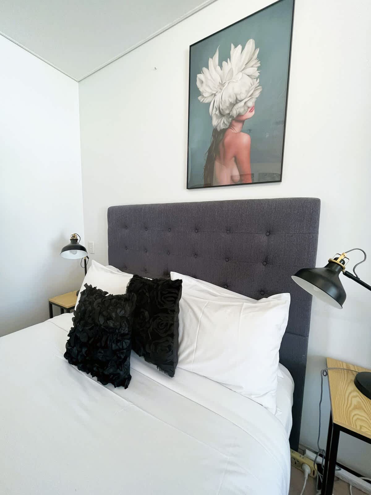 739b7de9 e30e 4e y7YCL