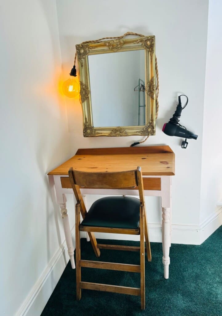 74063321 ea43 44 5IXV