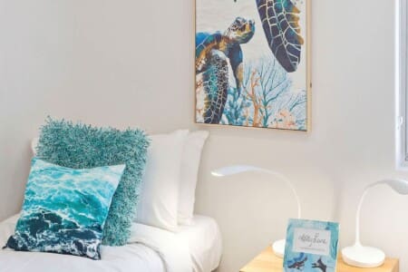 799de596 520e 41 V5Zp6