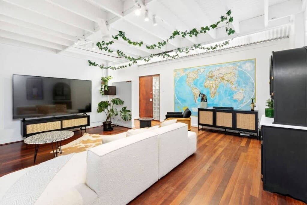 7da2c6f2 e527 46 ubhgs