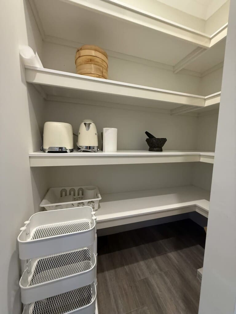 7f74ad4f 4bc0 46 Hluso