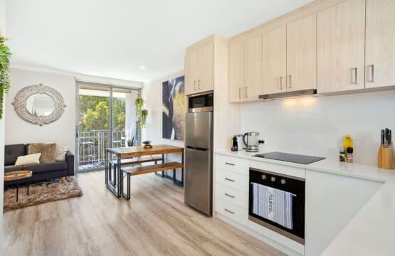 82c721e1 f565 4d 94or1