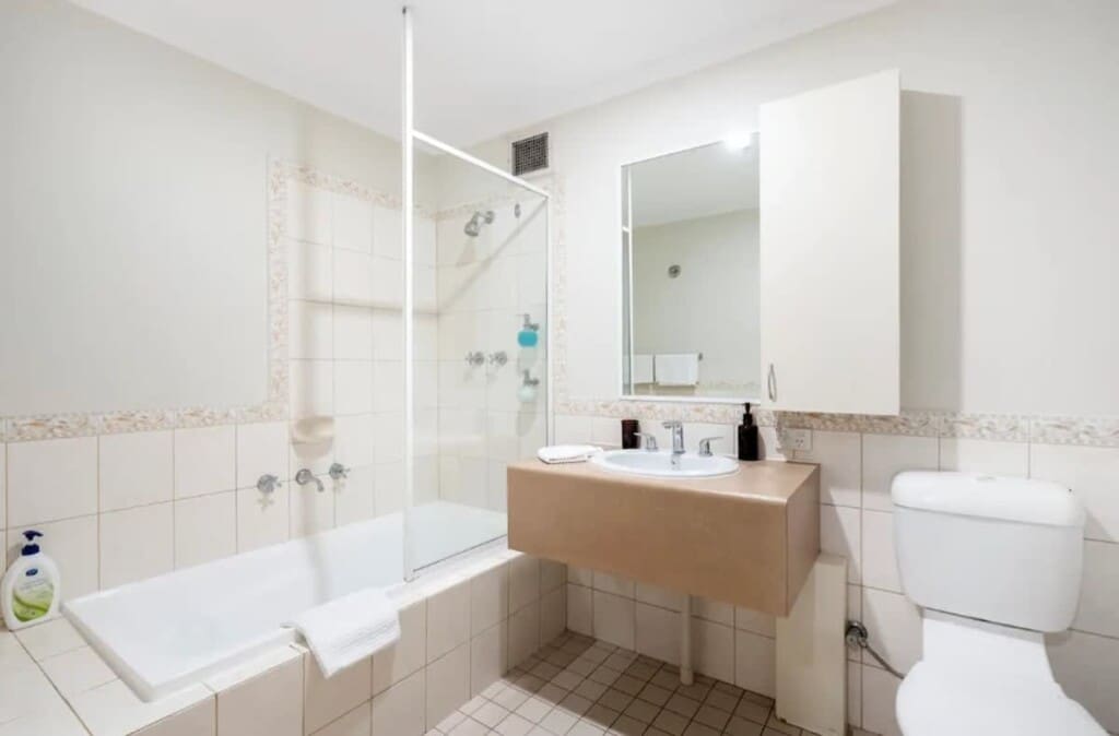 8313ba75 30fe 4f cyoOx