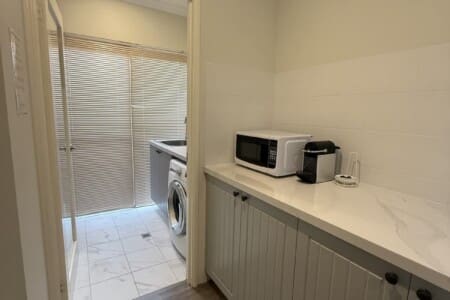 87a683e3 35eb 4e uyLi