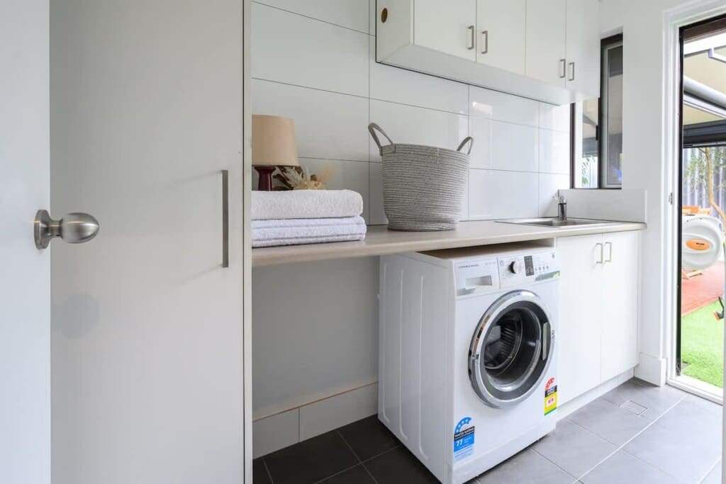 8829d370 f0f5 48 3s3wS