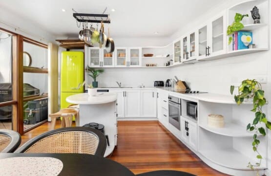 915f9781 ad81 4c KpInl