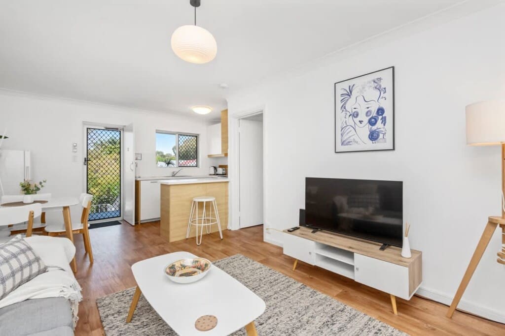 93c5f882 058e 4f bvyoA