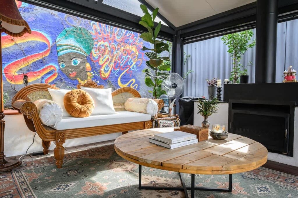 96f091e7 b284 48 EzlGV