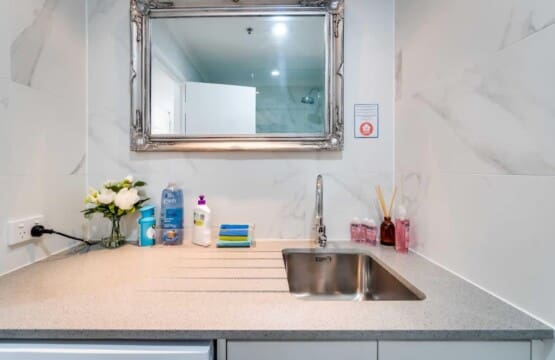 9866ee8c 88fb 4b DHAjE