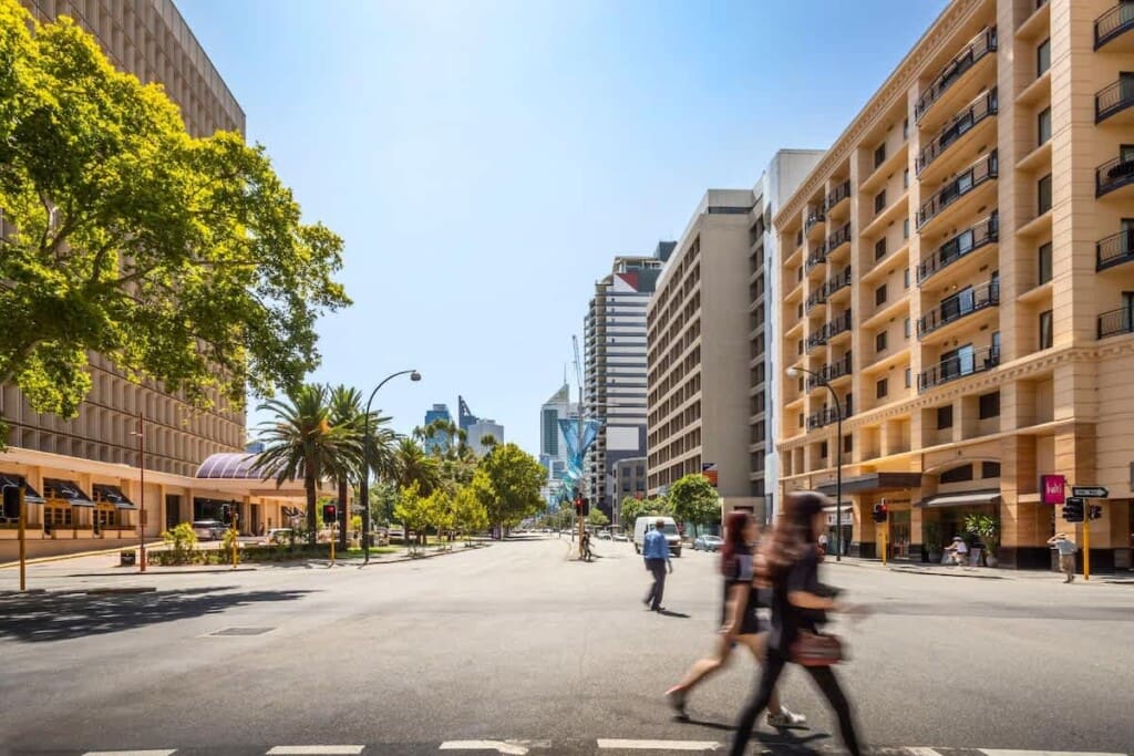 9915a759 814a 4d B3qvK