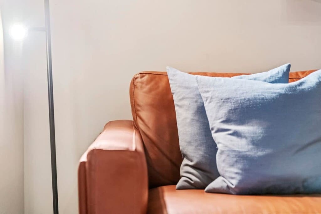 9a4893b2 80fb 40 ogoY6