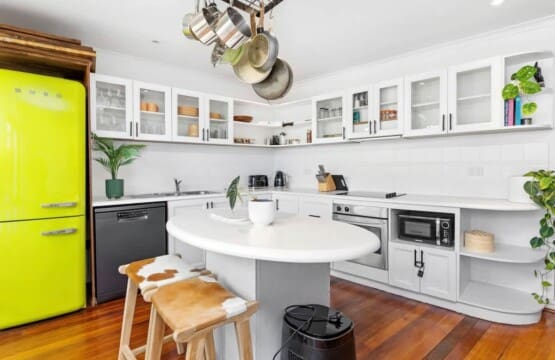 9a4cb704 a2cd 48 tSzQK