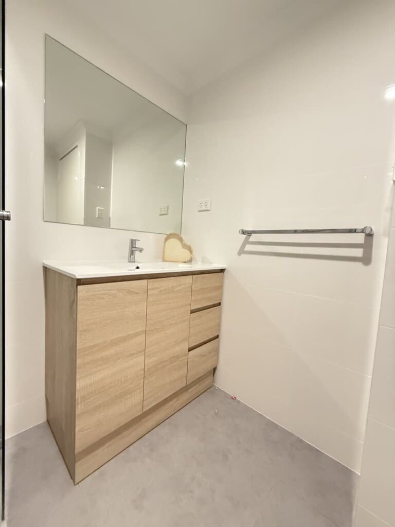 a334673e a69b 4a TInlD