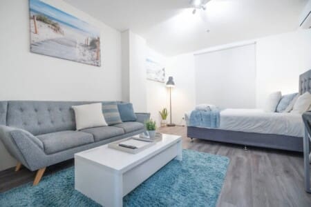 a3bbd709 b576 48 EdhBx