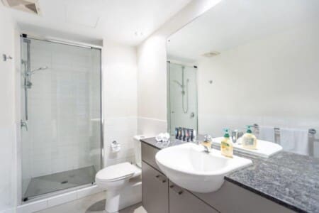 a41db54f 7df4 4b kQ4KU