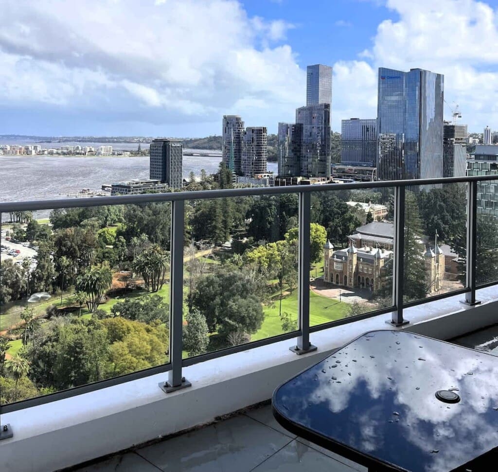 a816516e 13c3 48 LvDuI