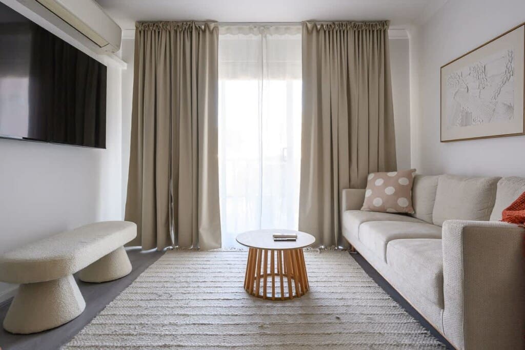 aa0355aa f4de 41 B8rj