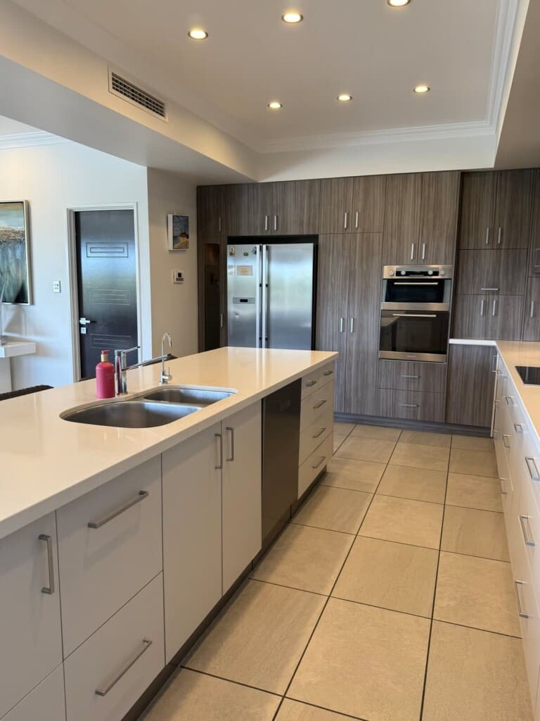 ac95c377 8bf8 47 EnpoN