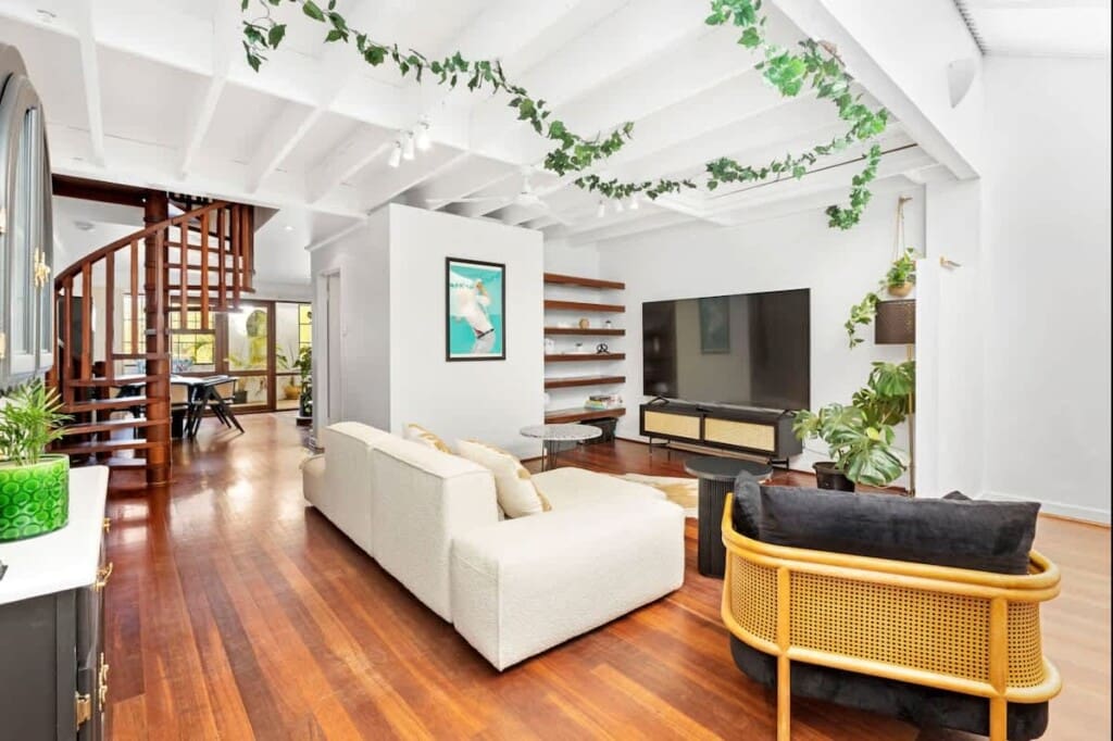 b30258f1 74c8 4d LK5Nf