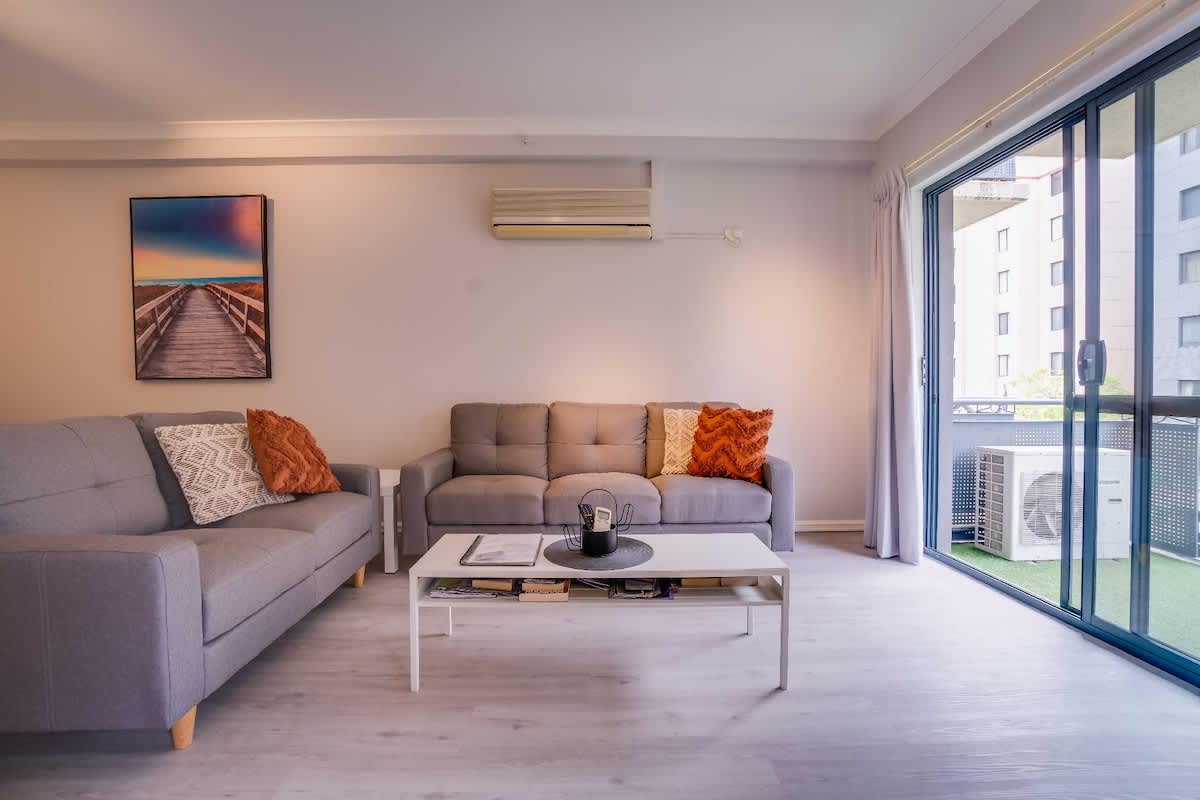 b675231a 2023 4a IXShI