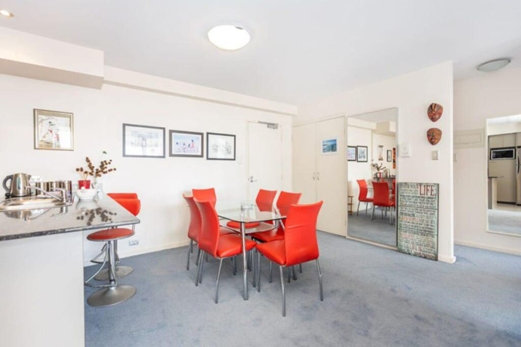 b6bab4db 922c 4b zAdem