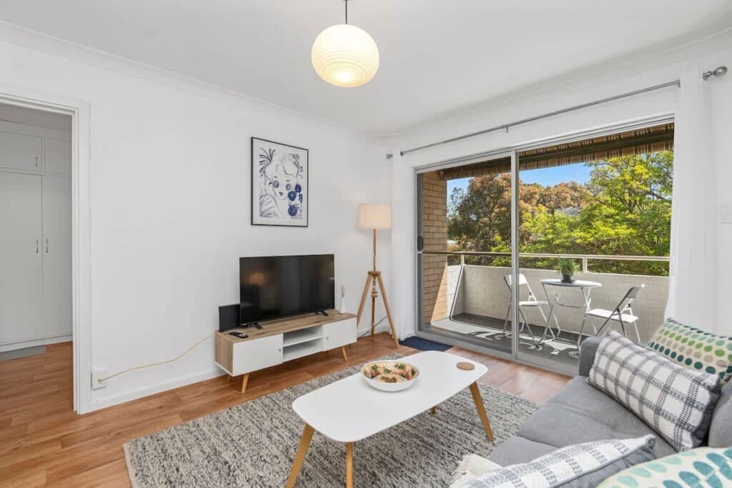 b9d4a196 d814 48 au6gp