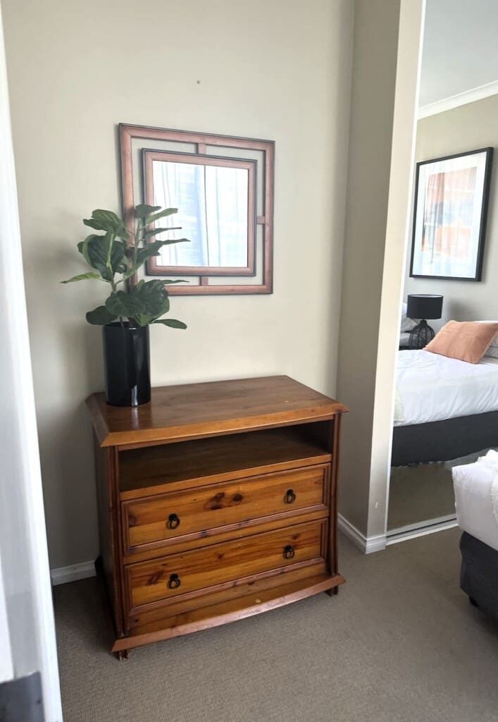 bb451d90 82e3 4a og5qQ