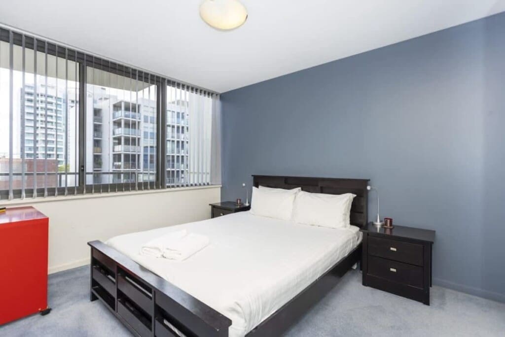 bf11bb28 f923 4a dvG3z