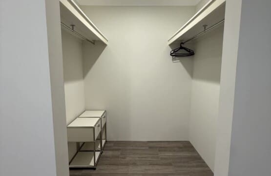 cef8aa4a cb59 4f OjkHg