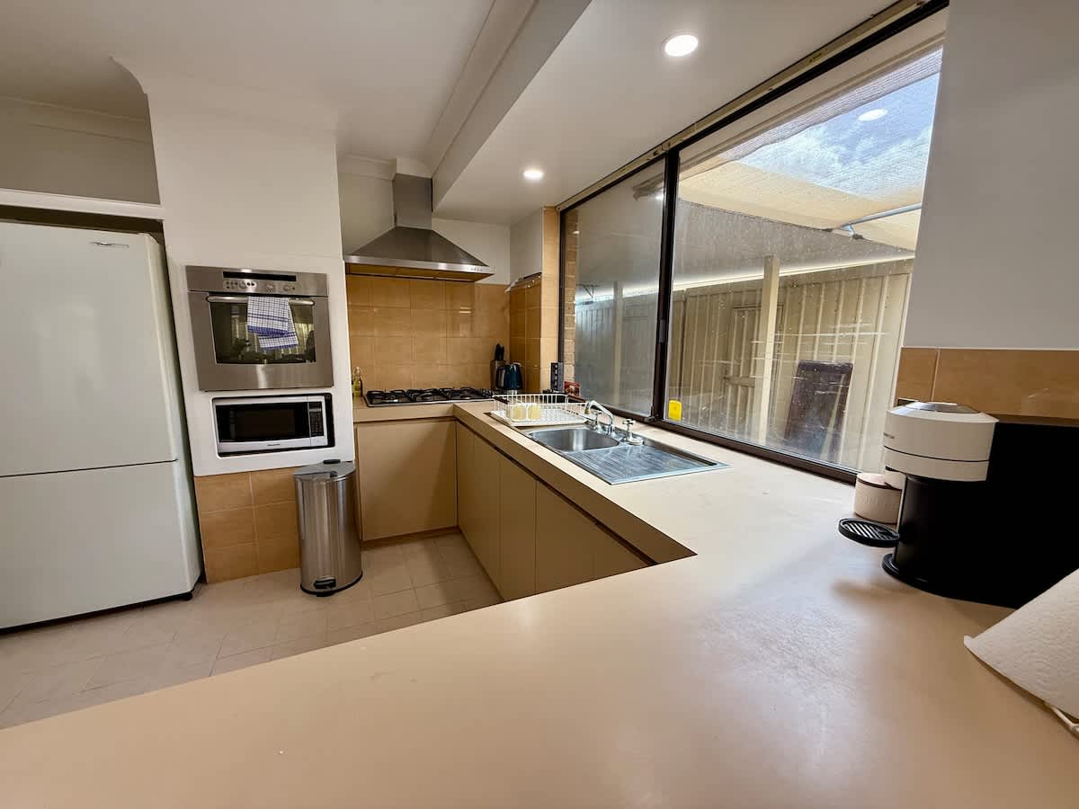 cfd5e907 fdbe 48 BpU1Z