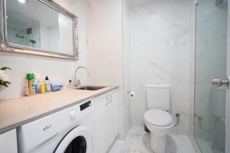 d1824a0d b9b8 4f tMkmL