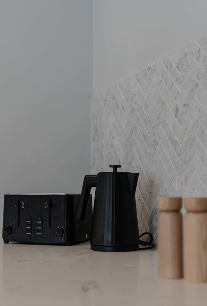 d528ee99 eac0 42 qCYXZ