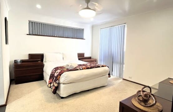 e0c892aa 2315 4d tMUQ4