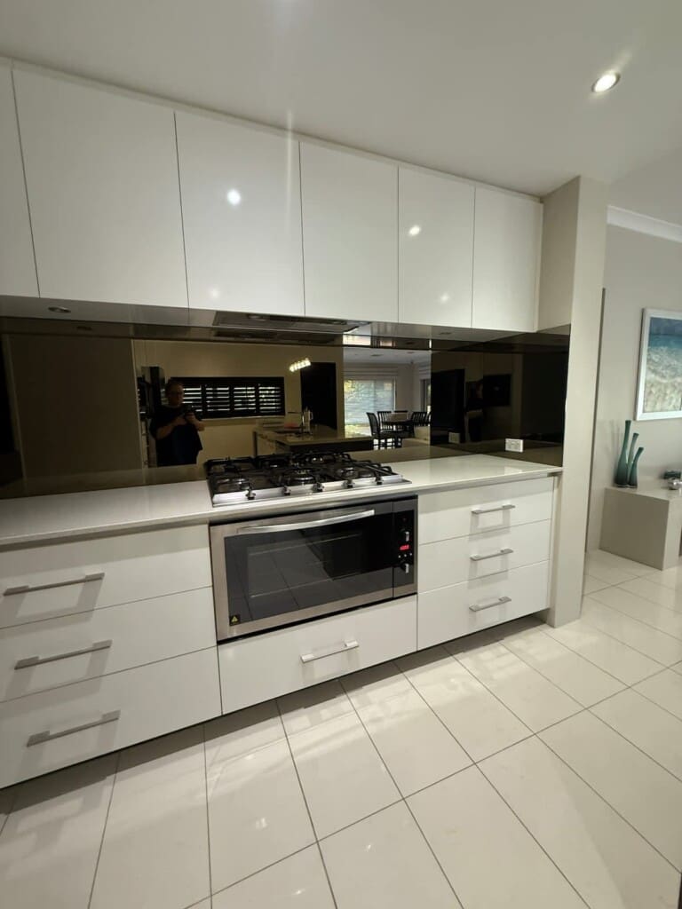 e2293fd7 fb59 4c 4z8om