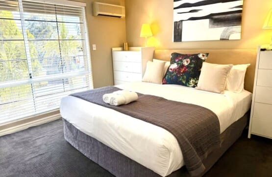 eb3090d3 1cd7 4c k1Sv