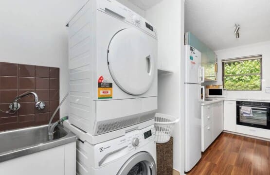 ed0903f6 3086 47 ES1oI