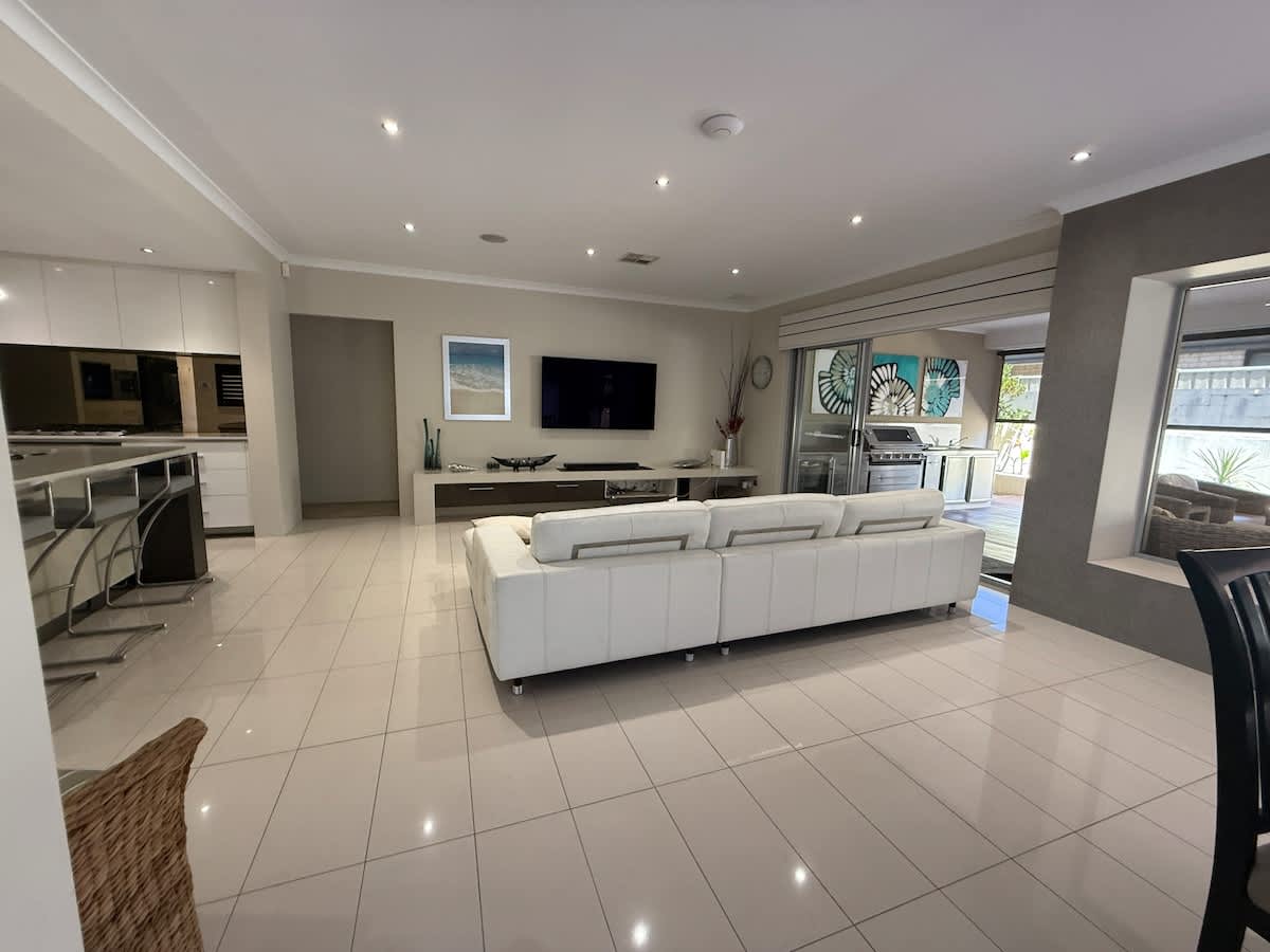 f0611d3f c1a1 49 Mp71I