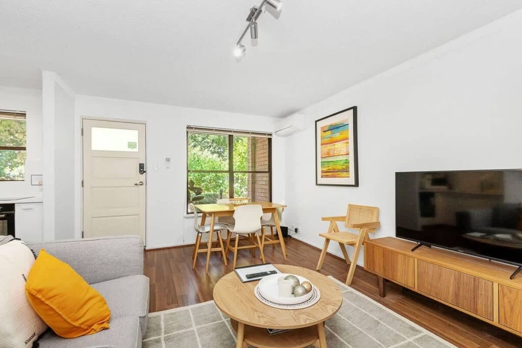 f476c719 2c88 49 lBc2