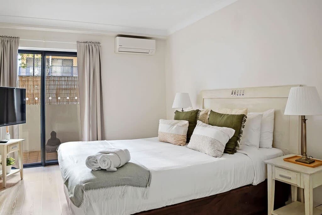 f4c33100 62ea 40 oU8ee