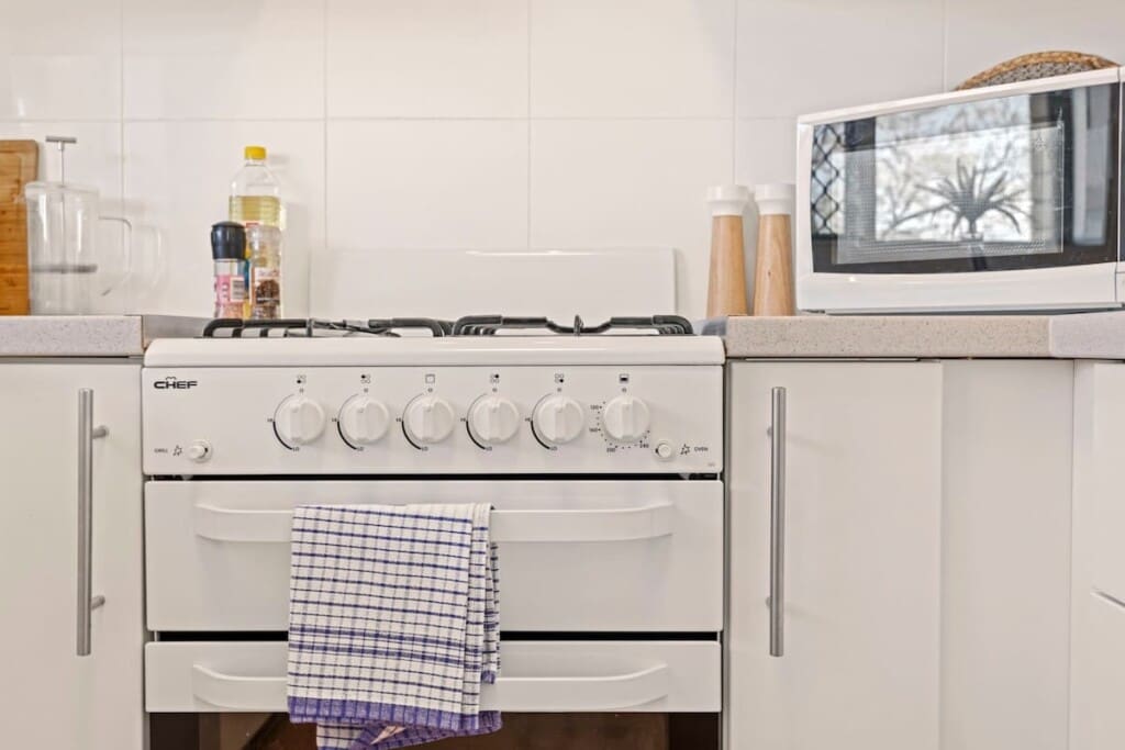 f973f9ea 1dfb 45 b2jSR