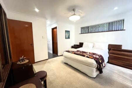 fe3d8f2f 2c30 4e QhBSD