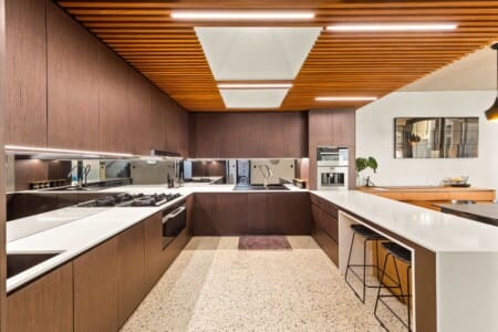 j2get7rfzgp6pwupnhix