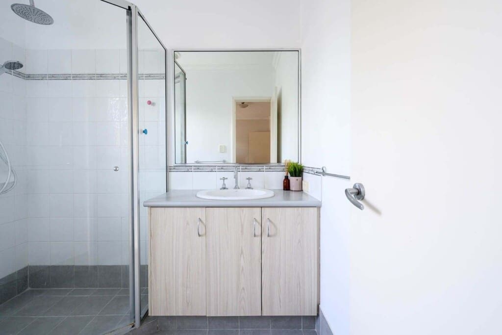 k2sltyrneyyxwvdroehb